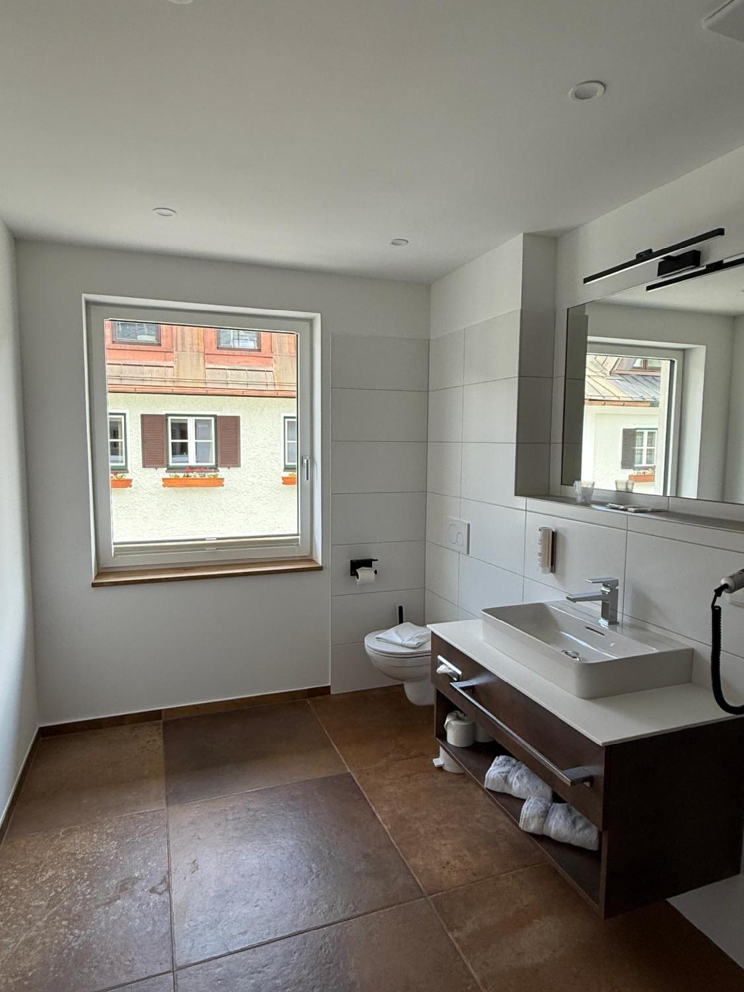 Seehotel Lilly Strobl Luaran gambar