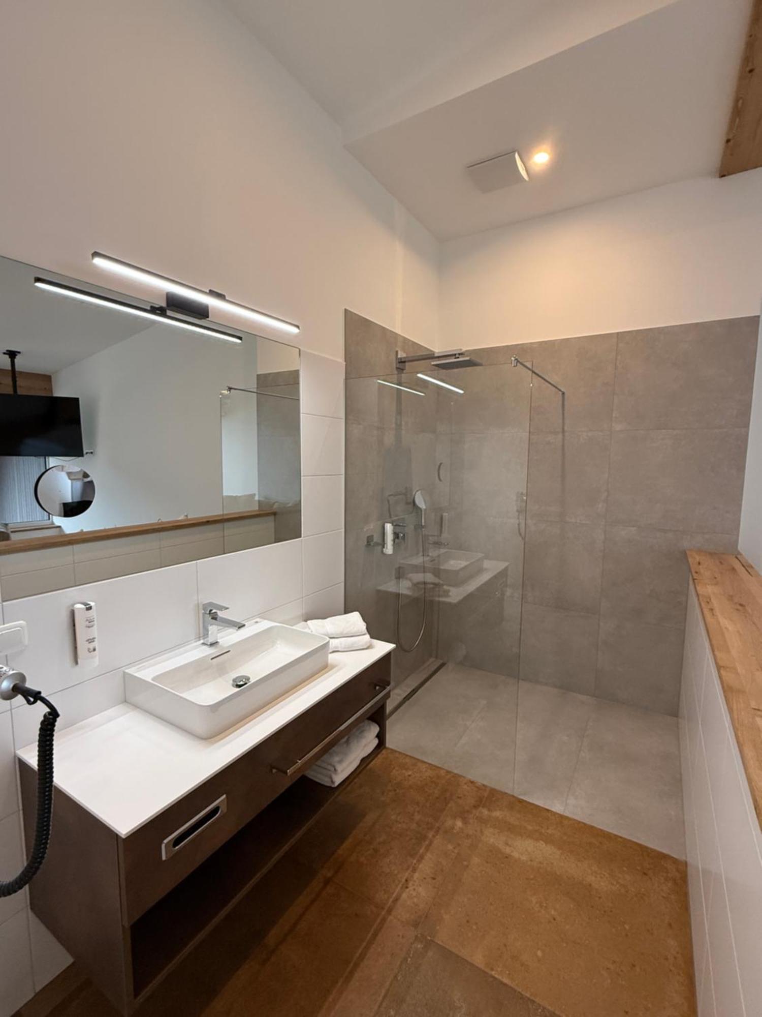 Seehotel Lilly Strobl Luaran gambar